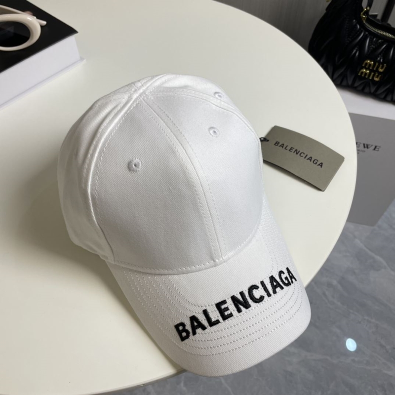 BALENCIAGA